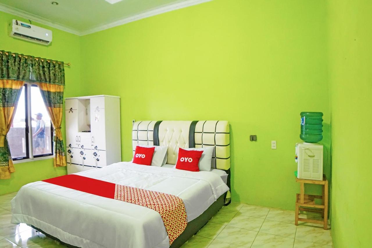 Oyo 91435 Berliany Home 2 Medan Dış mekan fotoğraf