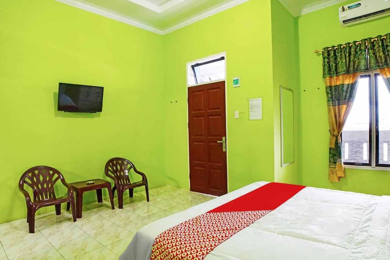 Oyo 91435 Berliany Home 2 Medan Dış mekan fotoğraf
