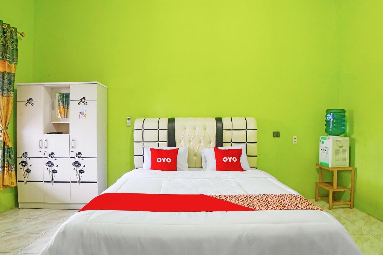 Oyo 91435 Berliany Home 2 Medan Dış mekan fotoğraf