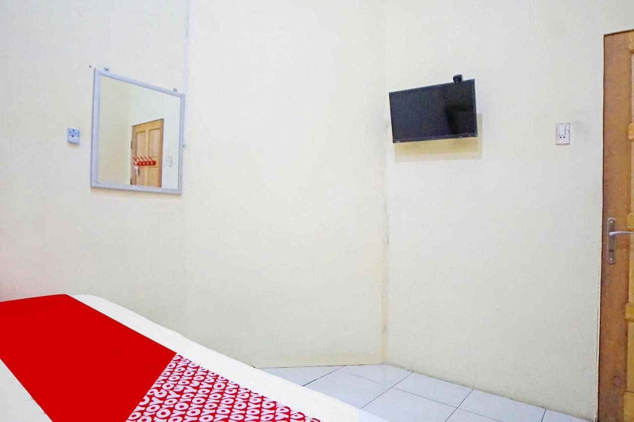 Oyo 91435 Berliany Home 2 Medan Dış mekan fotoğraf