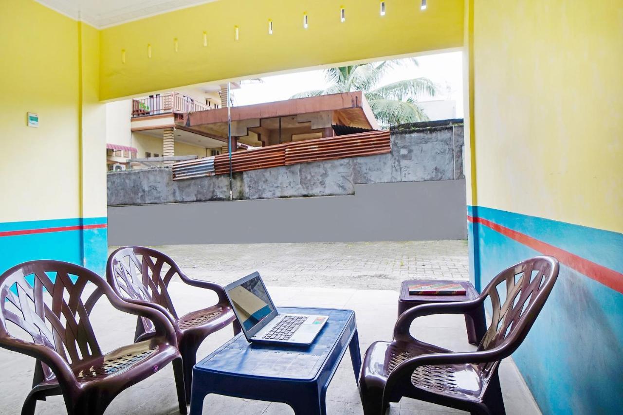 Oyo 91435 Berliany Home 2 Medan Dış mekan fotoğraf